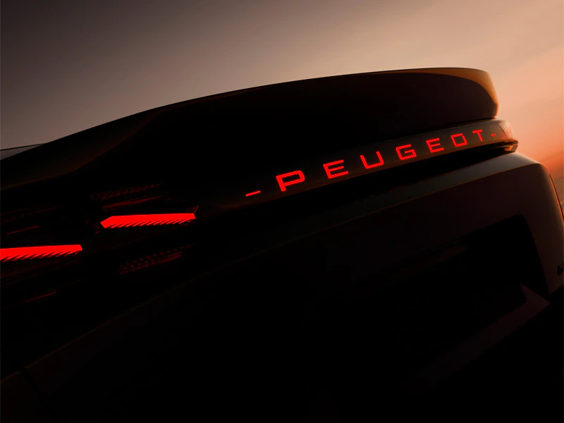 leds traseiras novo peugeot e-408